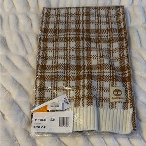 ***NEW*** Timberland Tan and White Patterned Scarf C3